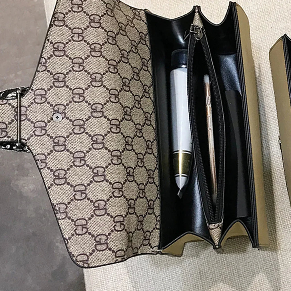 Monroe Signature Chain Bag