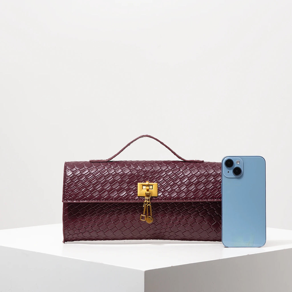 Victoria Lock Clutch