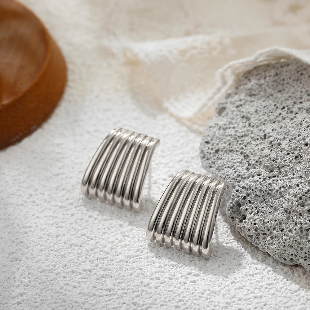 Gold Interlocking Hoop Earrings Garmentchic