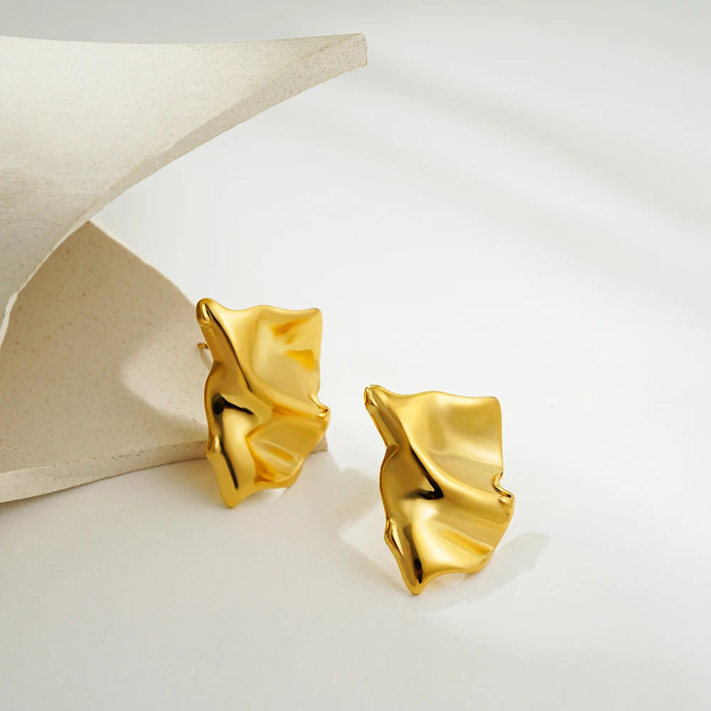 Gold Interlocking Hoop Earrings Garmentchic