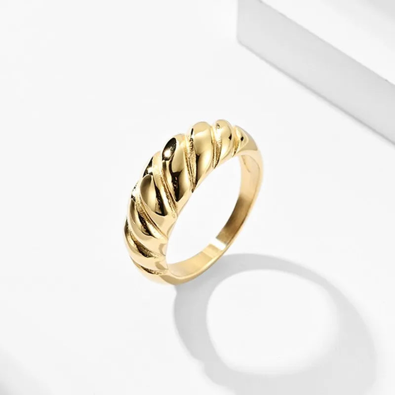 Twisted Rope Band Ring