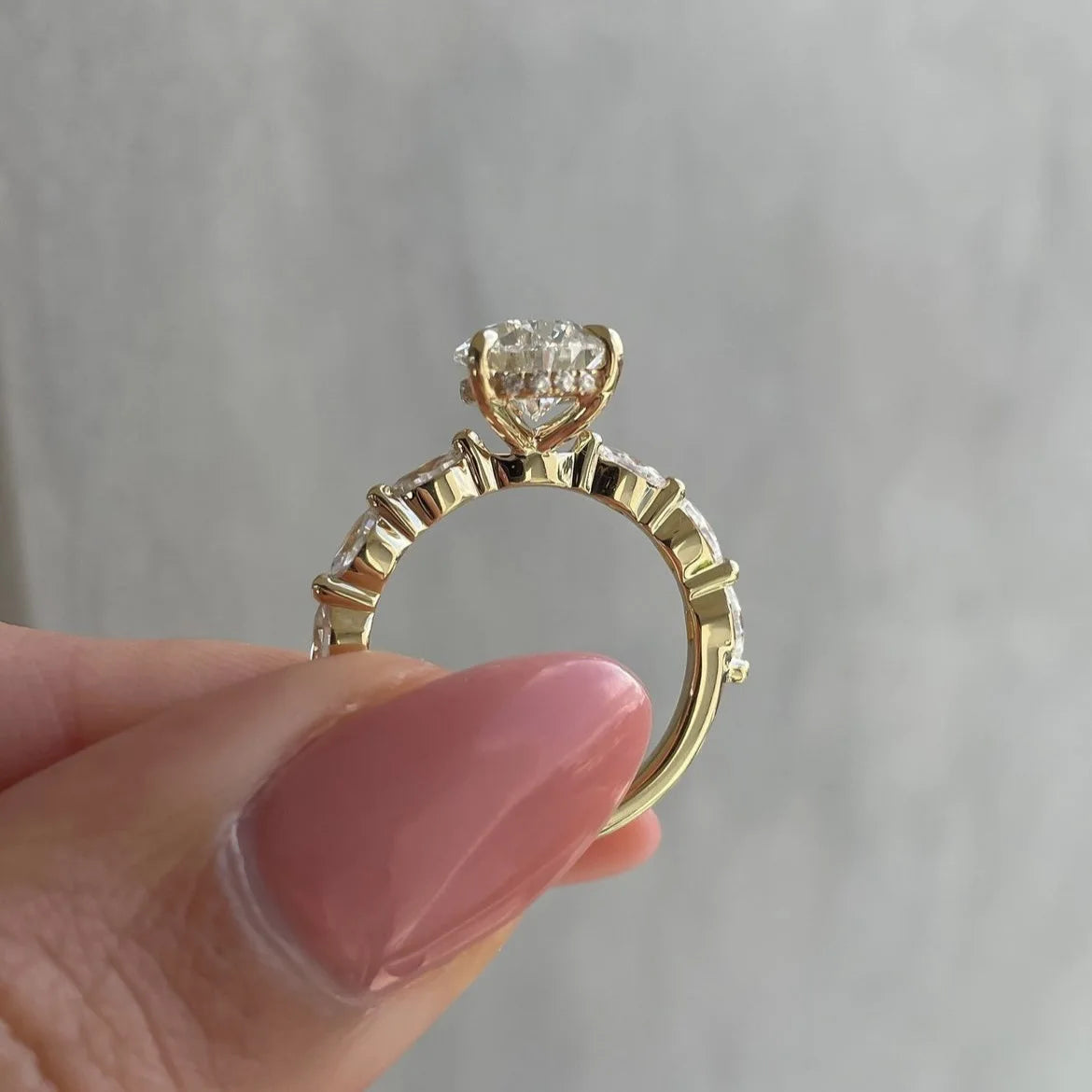 Luxury Pear-Cut Crystal Ring Garmentchic