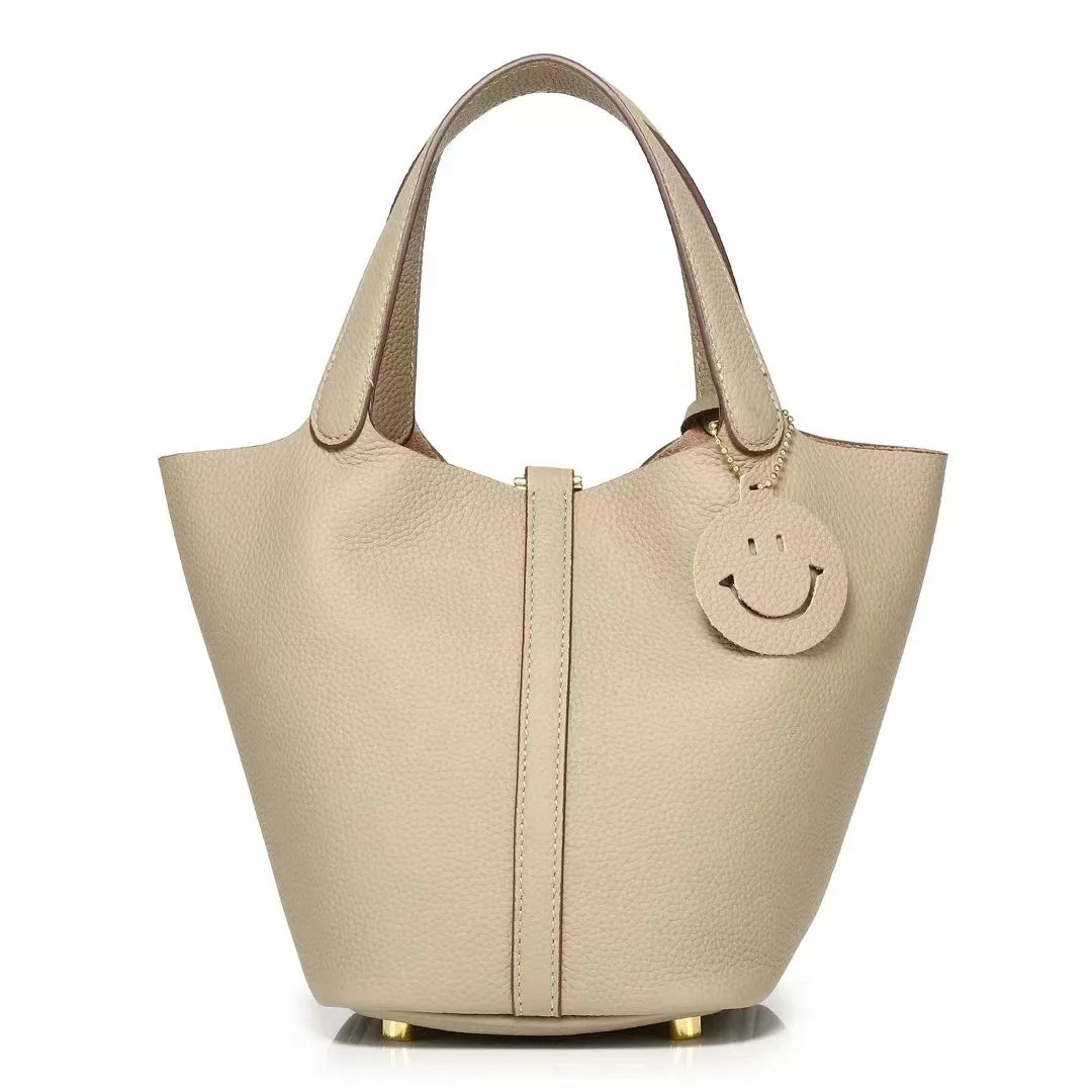 Olivia Classic Tote