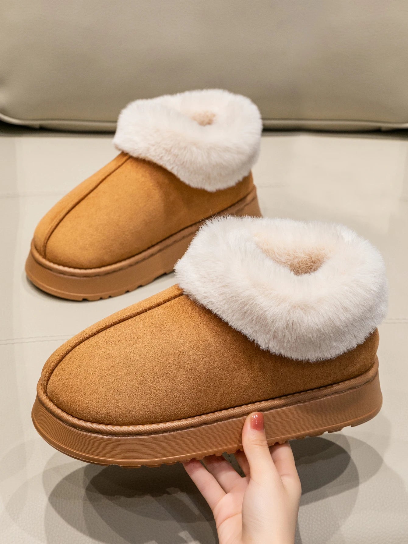 Slipper Laily