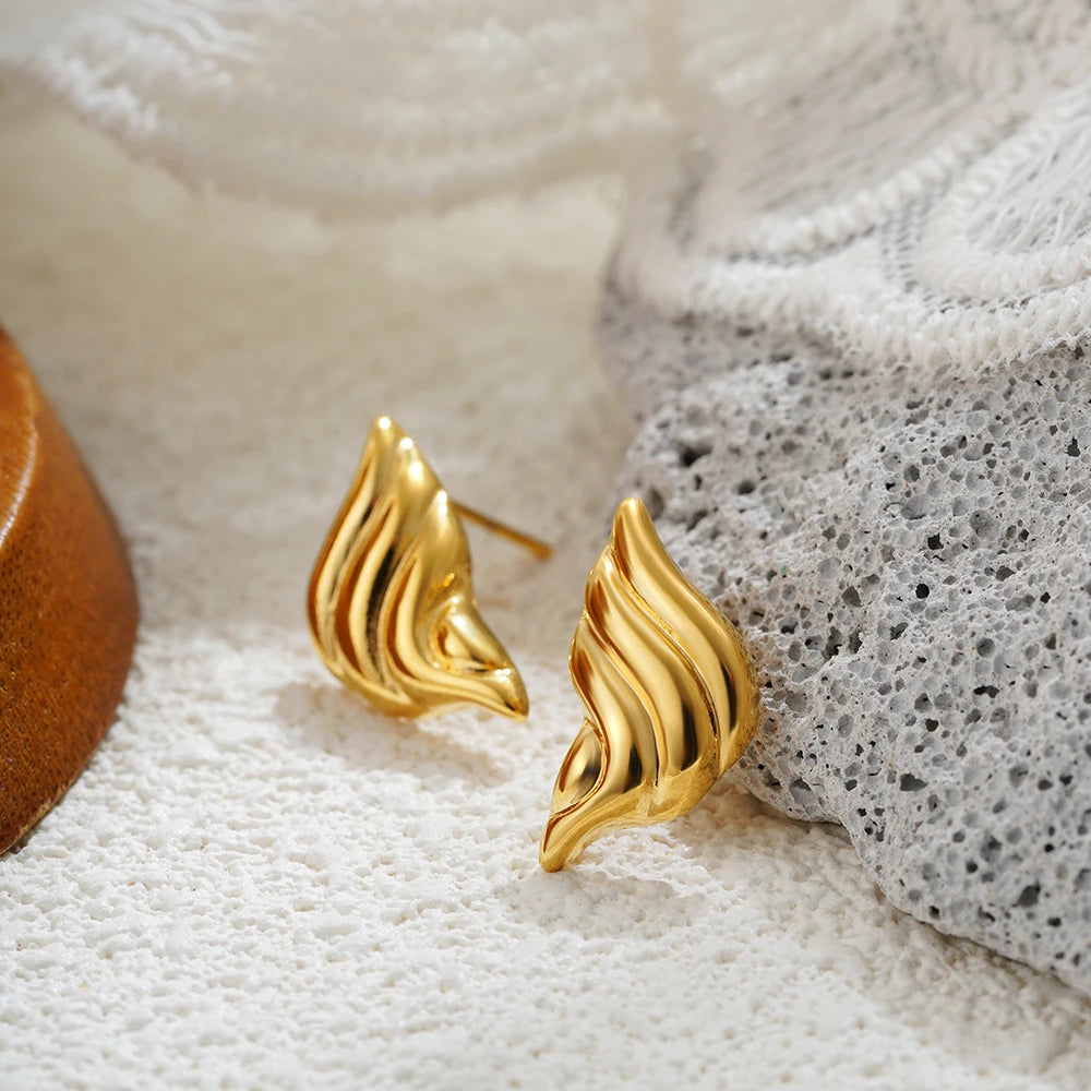 Gold Interlocking Hoop Earrings Garmentchic